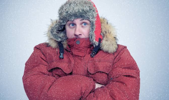 This Coat for the Homeless Turns Into a Sleeping Bag [VIDEO]