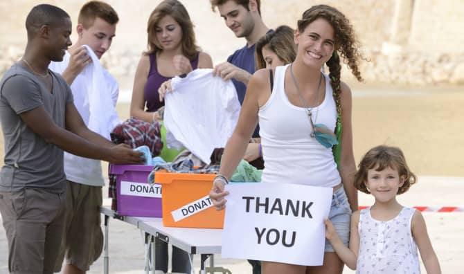 8 Tips on How to Organize a Successful Clothes Drive