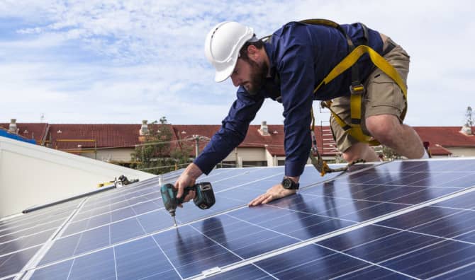800,000 UK Households Will Receive Free Solar Panels