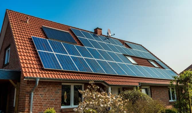 Tesla Is Building a Virtual Solar Plant With 50,000 Homes