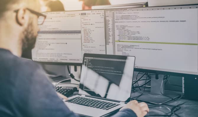 This Startup Wants to Disrupt Education by Paying You $10,000 to Learn to Code