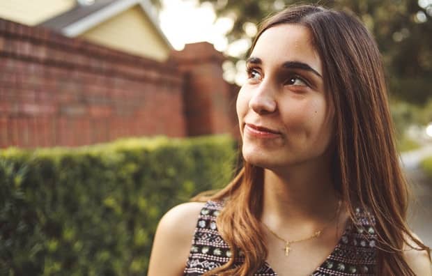 How to Enjoy Being Alone with Your Thoughts