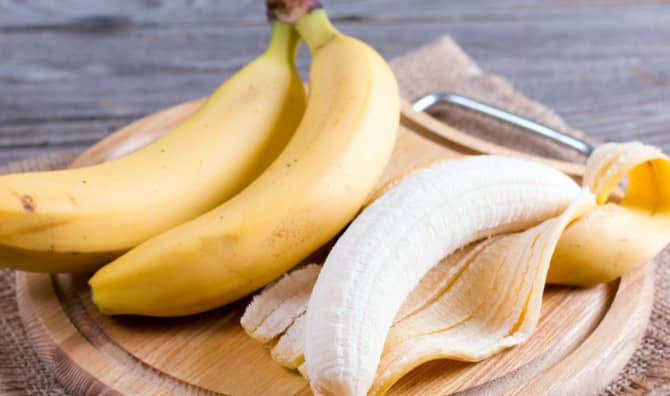 7 Surprising Banana Peel Uses