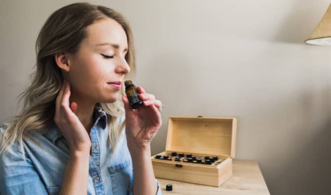 The 5 Best Essential Oils for Headaches