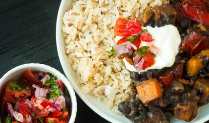 Brazilian Chef Repurposes Food Waste to Feed Her Community