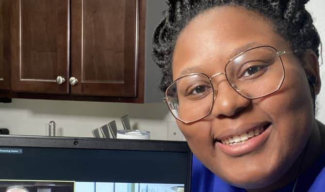 This Smart Teen Invented Color-Changing Sutures to Detect Infection