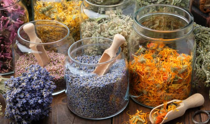 5 DIY Essential Oil Recipes