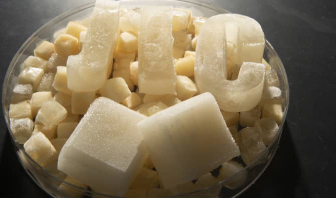 New Jelly Ice Cubes Could Transform Cold Food Storage