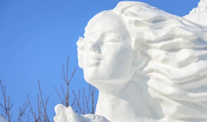 This Stunning Snow Art is Awe-Inspiring!