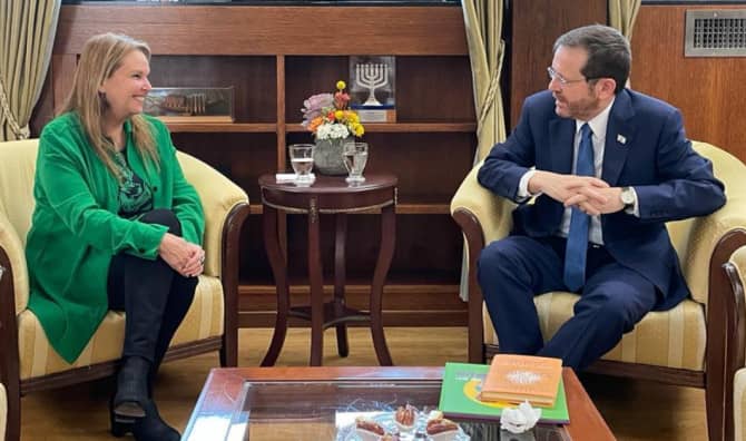 Israel’s President to Take Part in Good Deeds Day 2022