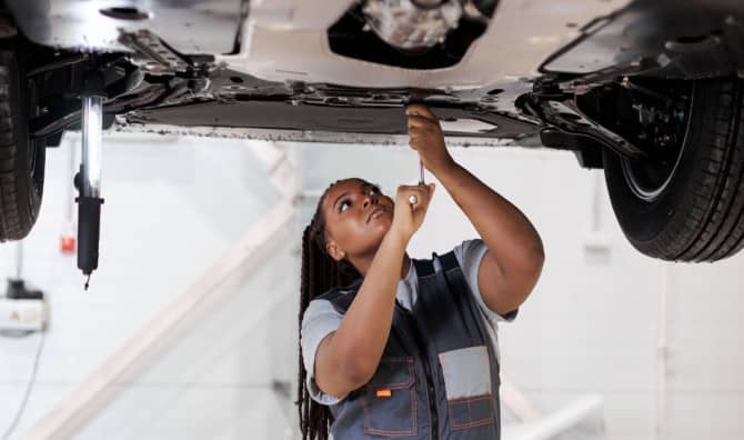 This Auto Care Center Inspires ‘Shecanics’