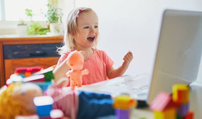 High Tech Interactive Storytelling App Strengthens Family Bonds