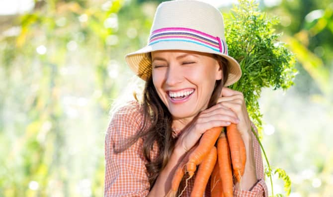 5 Reasons to Eat Carrots This Summer