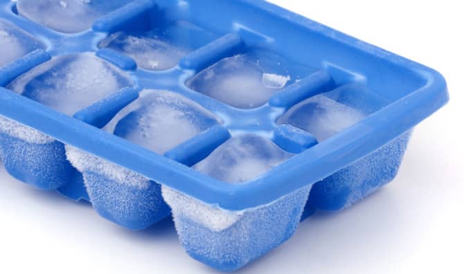 Giant Ice Trays Designed to Replace Air Conditioning