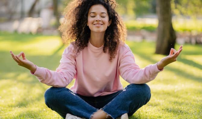 Disconnect to Reconnect: The Benefits of a Digital Detox