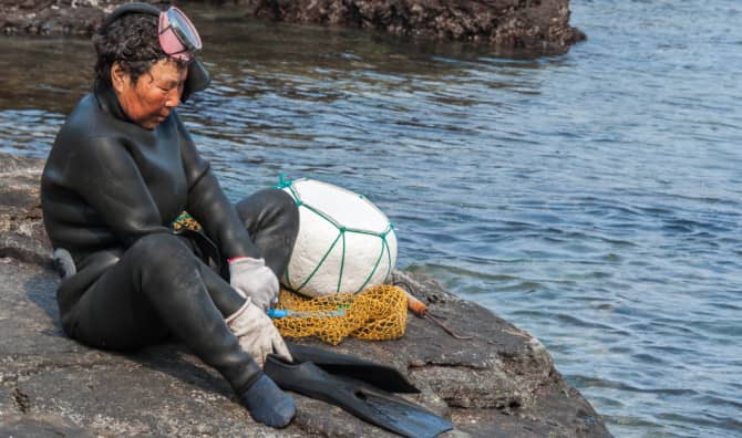 Unveiling the Enchanting World of South Korea’s Mermaid Divers