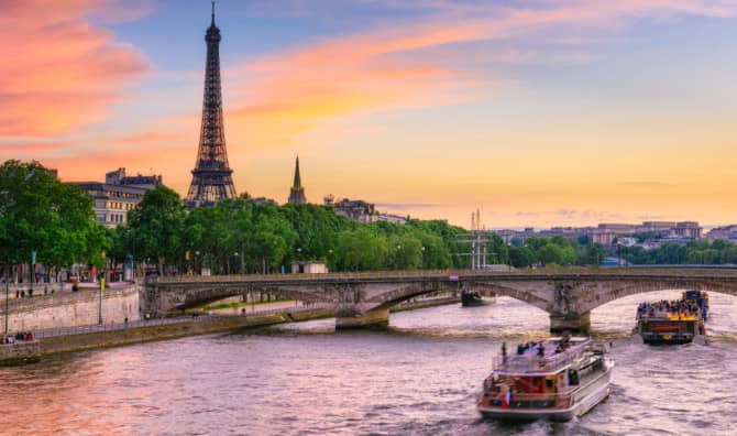 Reviving Waterways in the Heart of Paris
