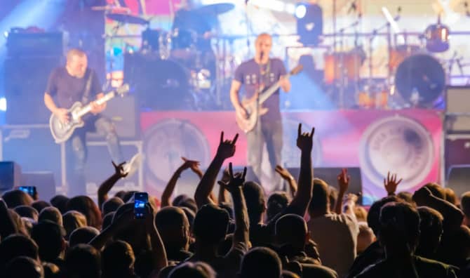 5 Reasons to Attend a Live Concert