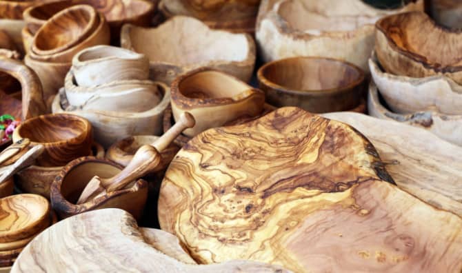 Woodturning Exhibition Unites Israeli Artisans Amid Conflict