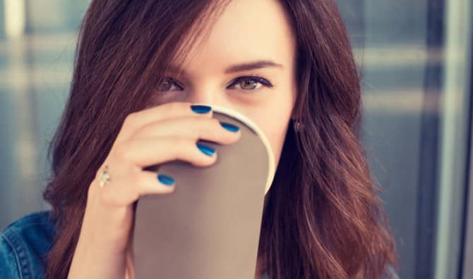 Iconic Coffee Shop Chain Wooing Americans With a Compostable Cup Alternative