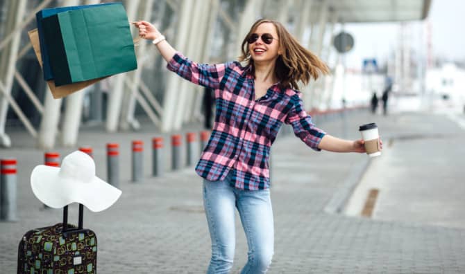 A Girl, an Airport and a Dance