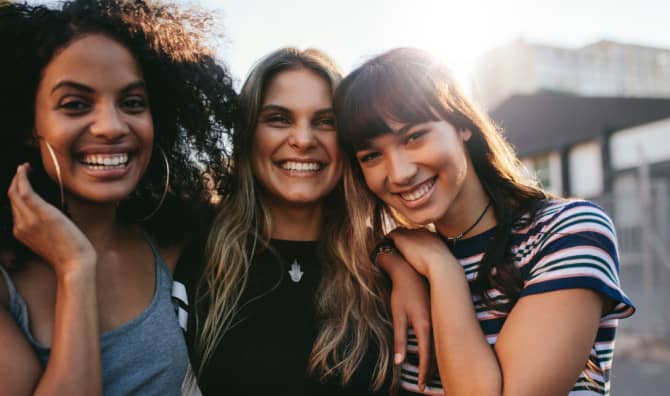 Amy Poehler Tells Young Women: Be Yourself