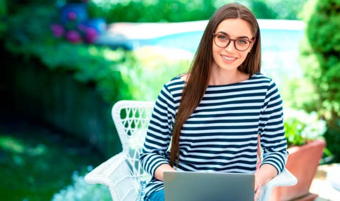 4 Facebook Challenges that Flood Your News Feed With Good Vibes [LIST]