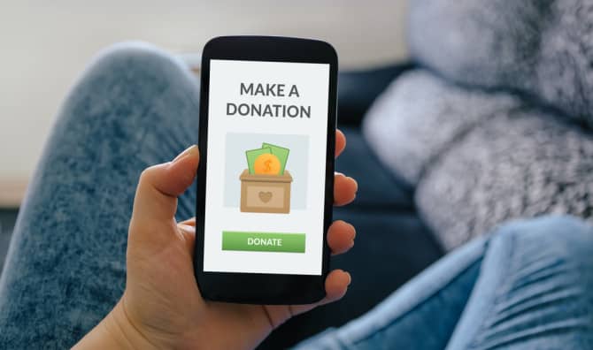 5 Mobile Fundraising Apps for Giving on the Go [LIST]