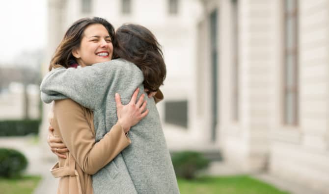 8 Reasons Why You Need at Least 8 Hugs a Day [LIST]