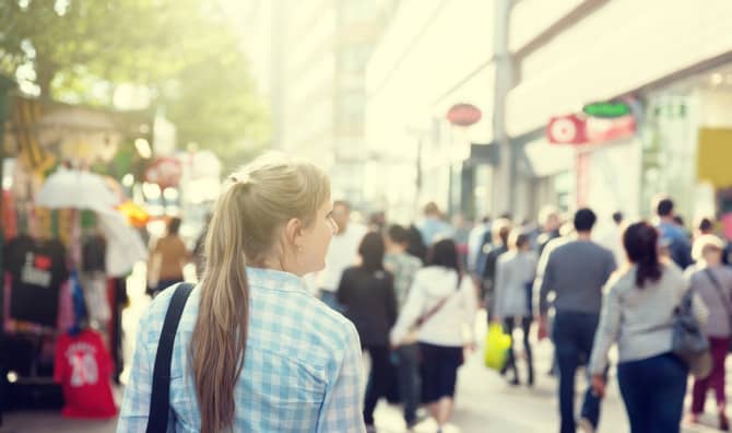 6 Simple Ways You Can Make a Stranger’s Day