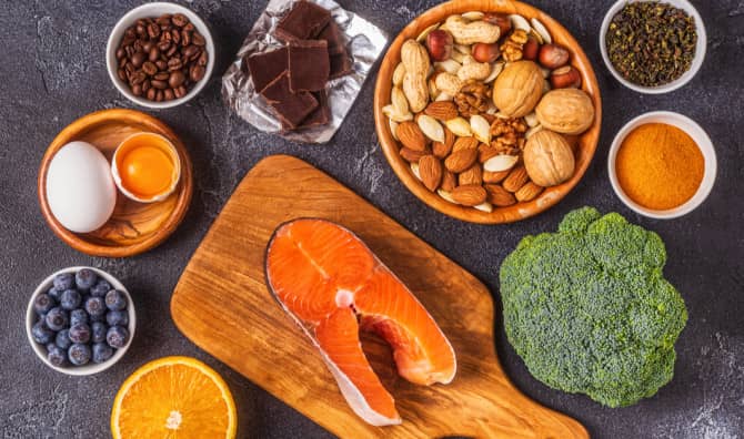 7 Mood-Boosting Foods to Add Some Pep to Your Step