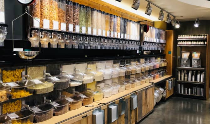 5 Revolutionary Supermarkets Changing the Shopping Experience