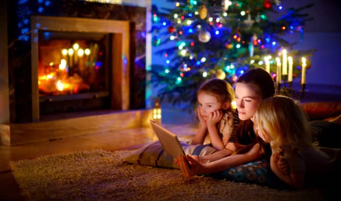 The 7 Best Holiday Films to Watch This Season