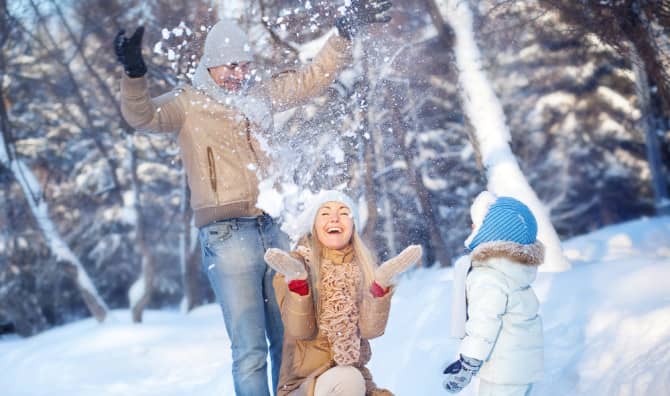 6 Timeless Ways to Have Fun in the Snow