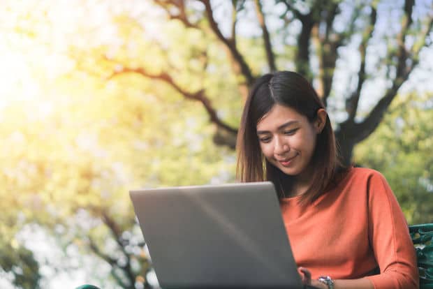 4 of the Top Positive Psychology Courses You Can Take Online