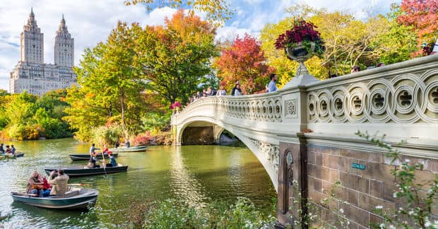 15 Travel Destinations That are Especially Gorgeous in the Fall