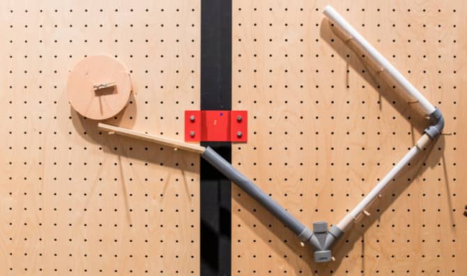 A Scene-Creating Machine