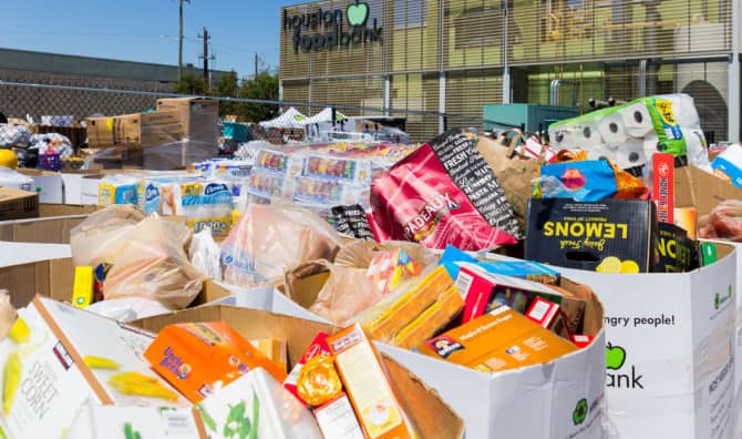 9 Things You Never Thought to Donate to a Food Pantry