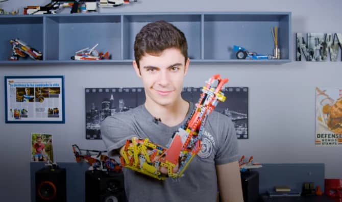 This Teenager Built Himself a Prosthetic Arm From LEGO