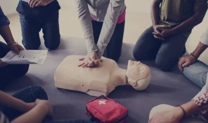 The UAE Will Become the First Arab Nation to Pass a ‘Good Samaritan’ Law