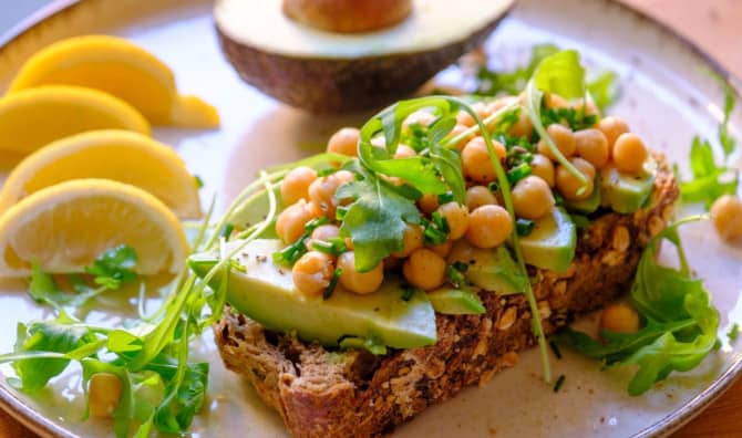 7 Best Fiber Rich Foods to Eat Every Day