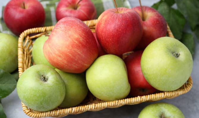 5 Reasons Why Eating an Apple a Day is Good for You