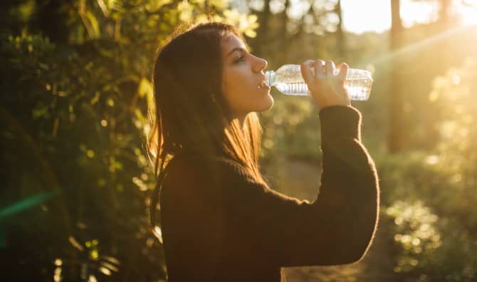 7 Hacks to Help Your Body Naturally Detox