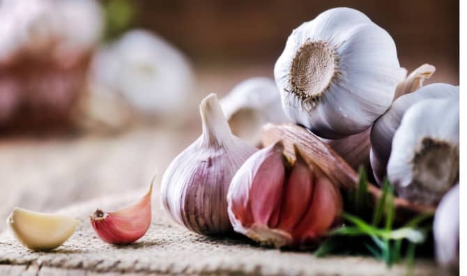 7 Surprising Uses for Garlic You May Not Know About