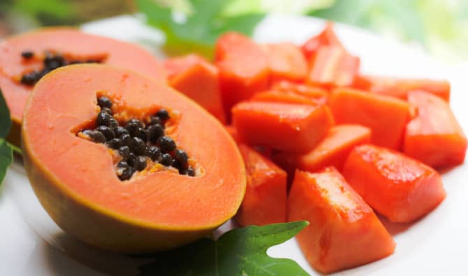 Enjoy These 7 Best Benefits of Eating Papaya