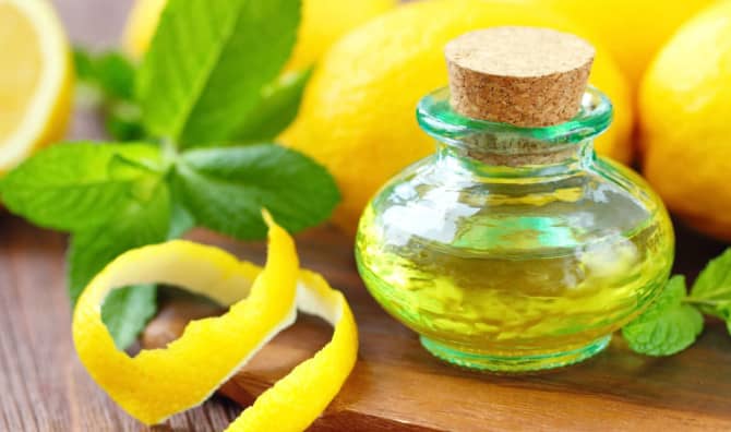 7 Essential Benefits of Lemon Oil to Explore