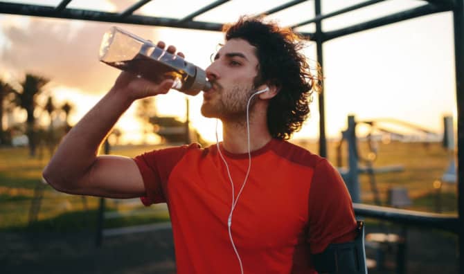 Smart Water Bottles Can Keep You Hydrated