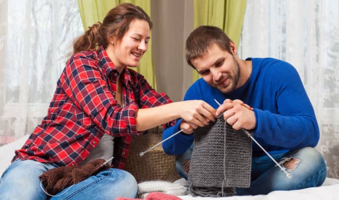 Check Out These 5 Surprising Benefits of Knitting