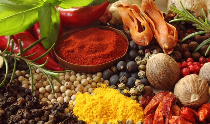 7 Common Herbs and Spices That Could Reduce Inflammation