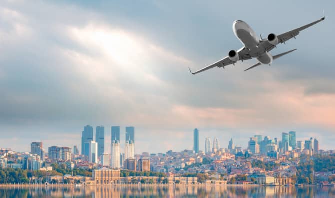 Airplanes May Soon be Using Algae to Fly